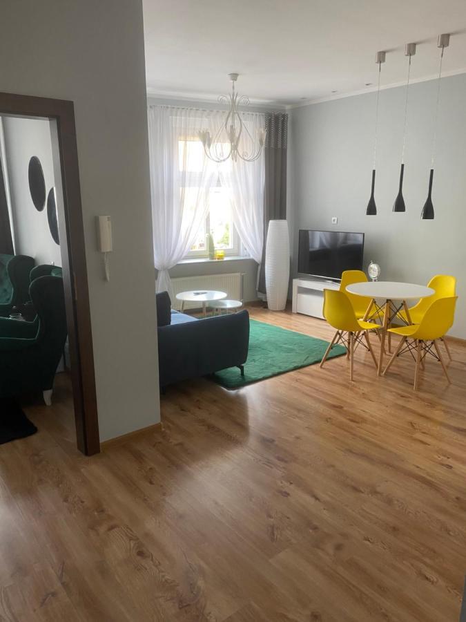 Apartament Jednosci เจโลนากูรา ภายนอก รูปภาพ